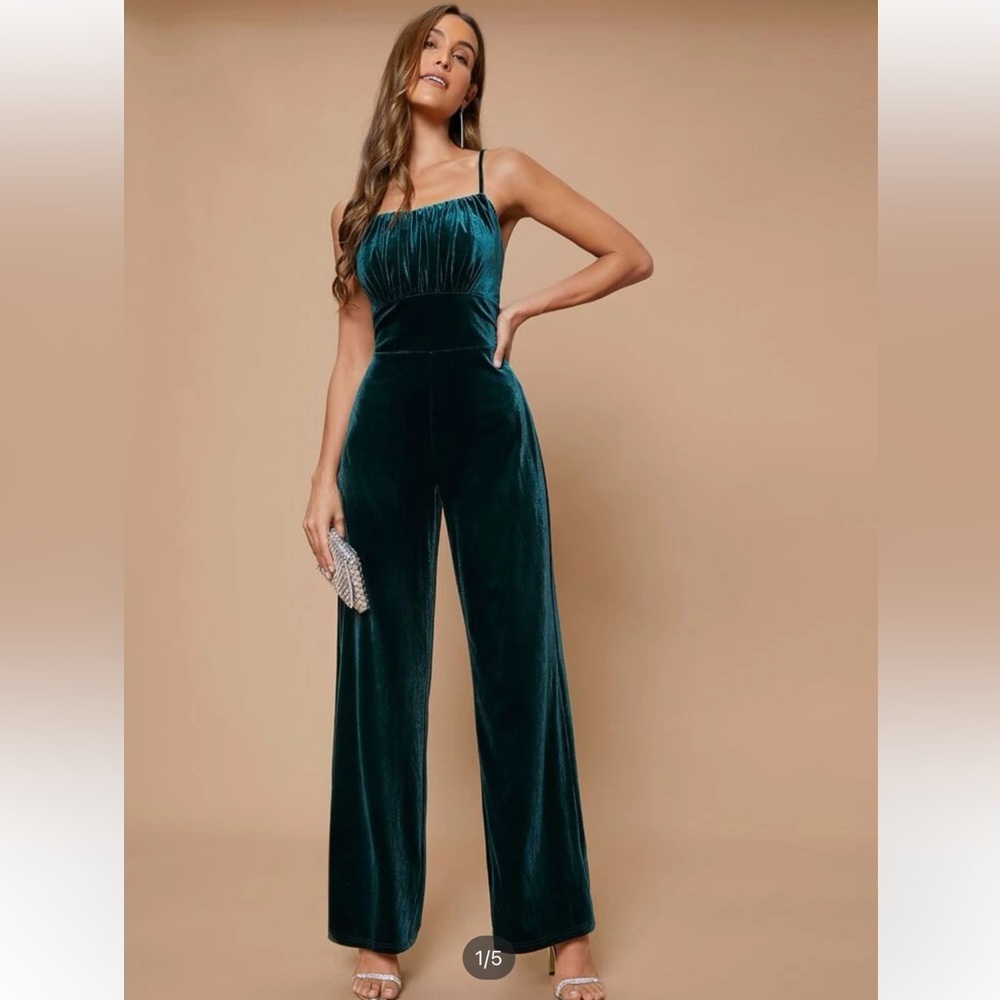 ✨NWOT Velvet Jumpsuit✨